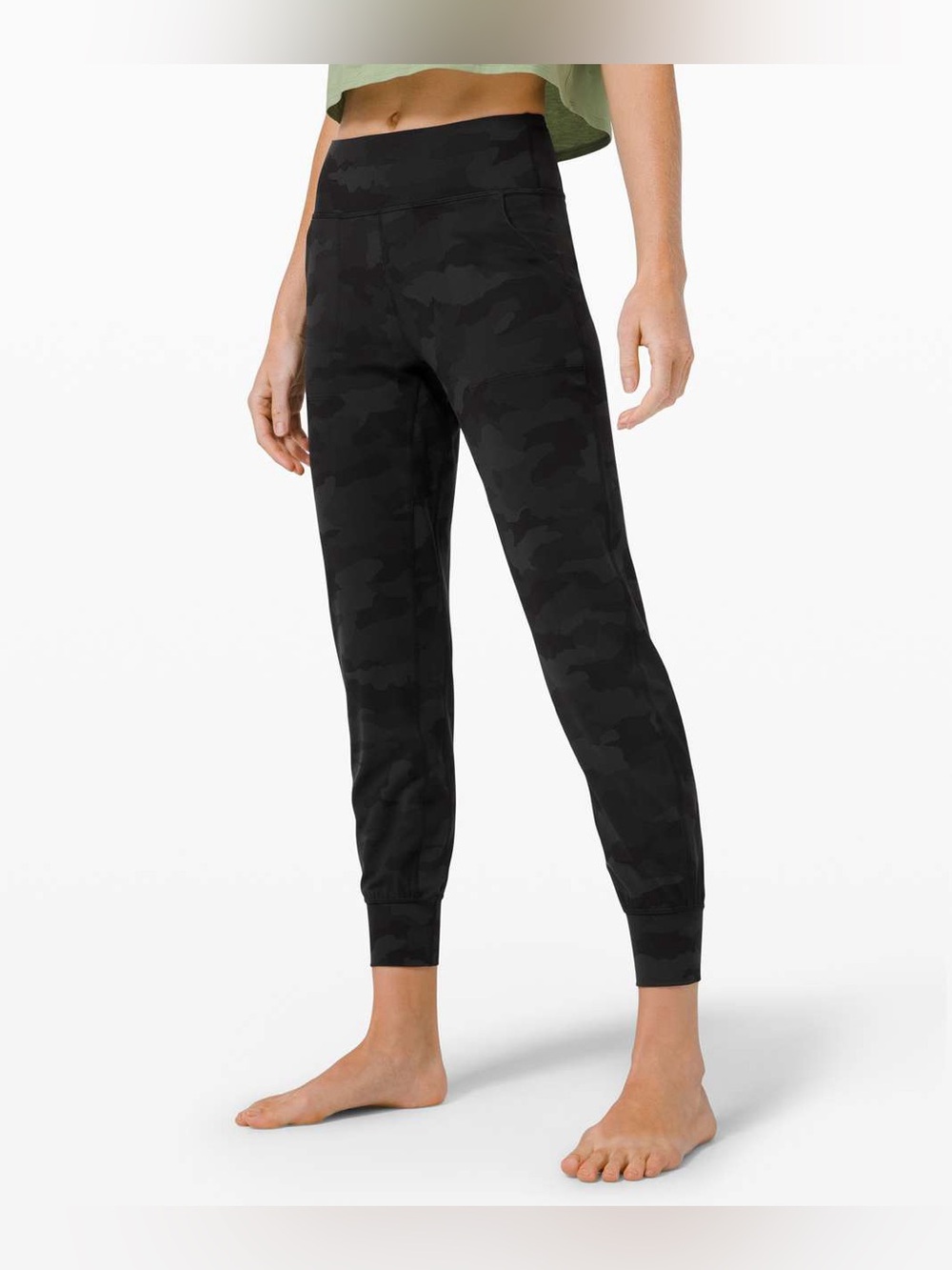 Lululemon Align Jogger 28"
Heritage 365 Camo Deep Coal Multi size 4